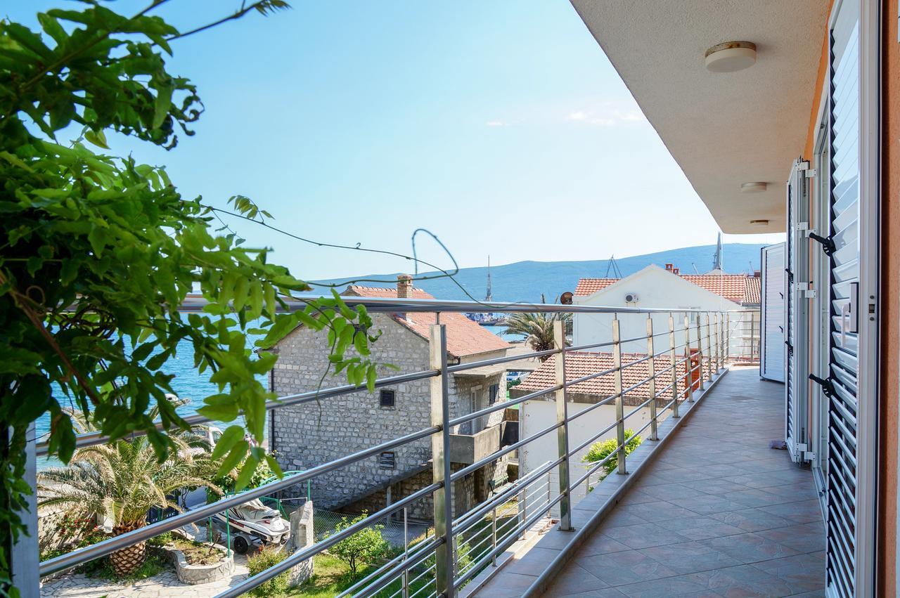 Apartments Apple Cat Montenegro Ko Bijela Exterior photo