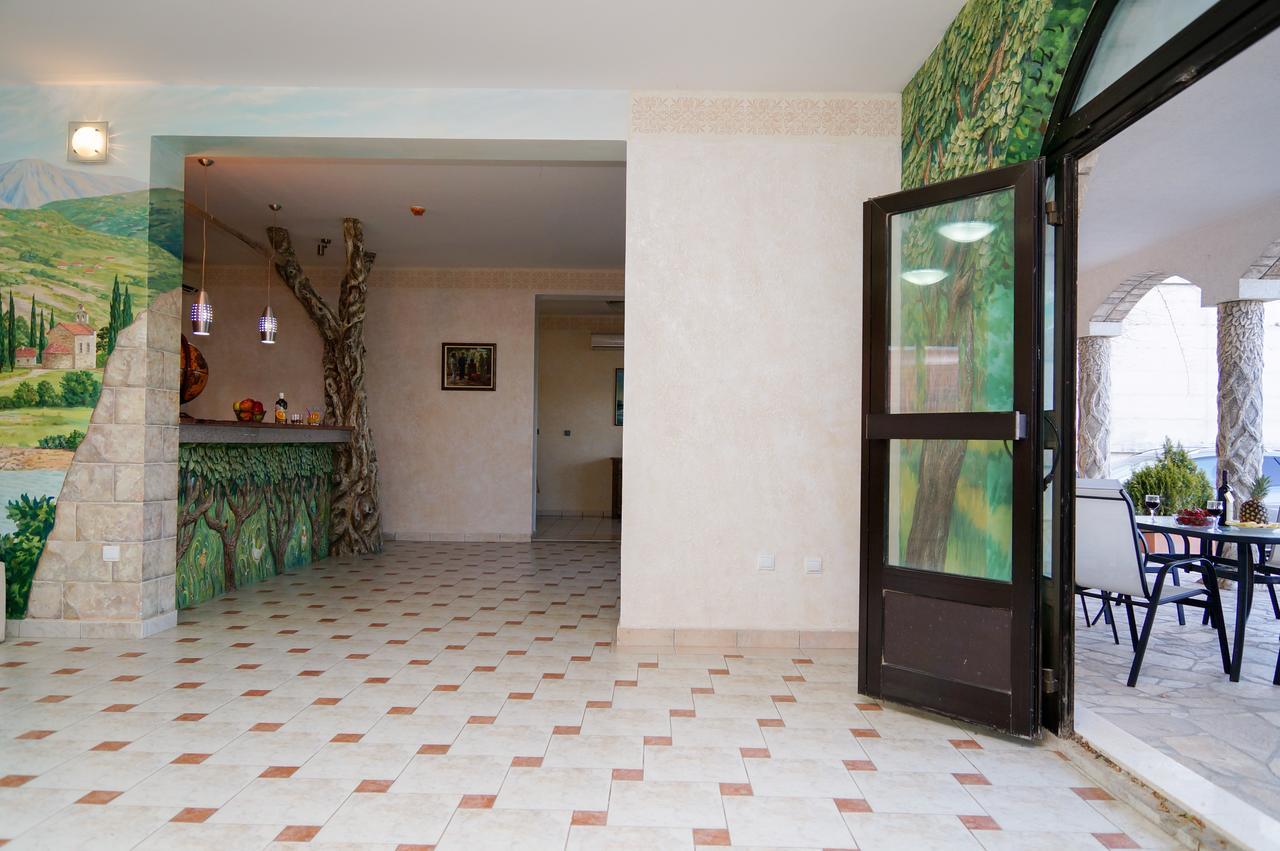 Apartments Apple Cat Montenegro Ko Bijela Exterior photo